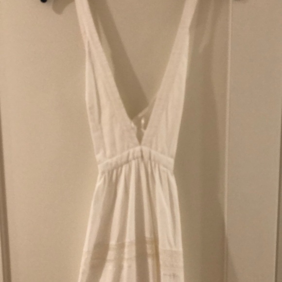 The Jetset Diaries white lace maxi dress - Picture 7 of 7